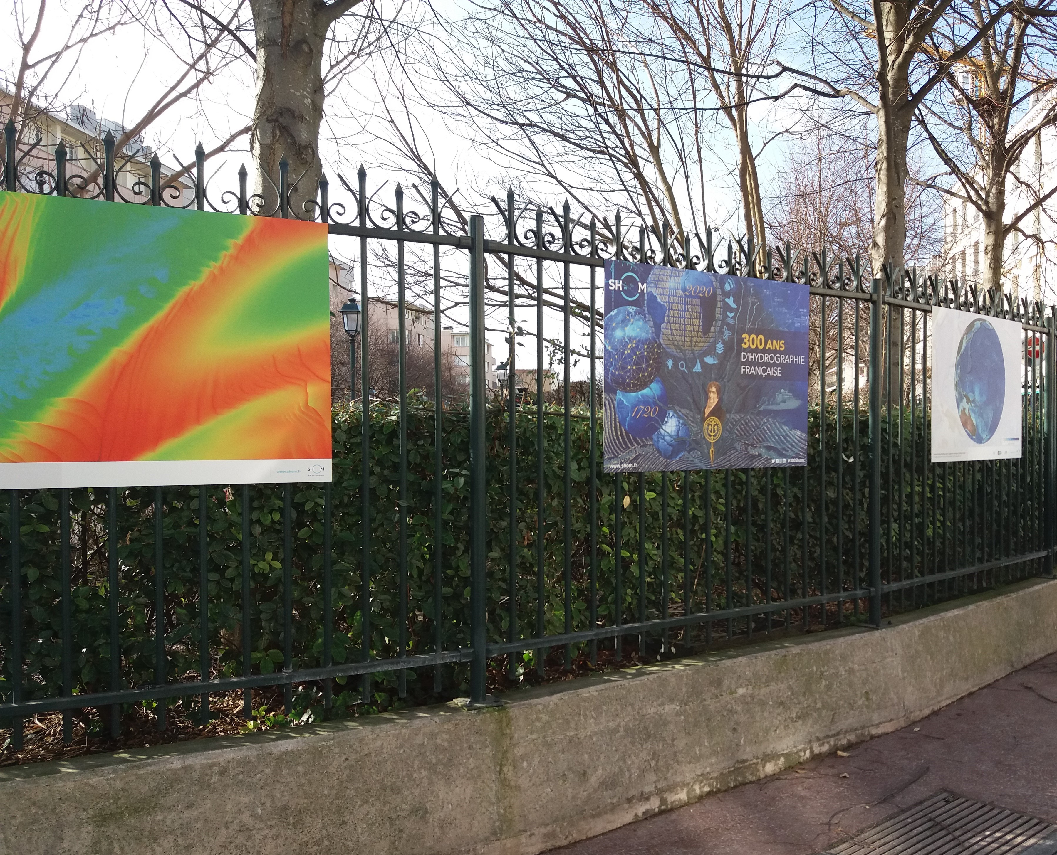 Photo de l'exposition au jardin A. David-Néel